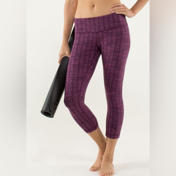 Lululemon Wunder Under Crop
Ziggy Wee August Glo / Raspberry Glo Light Sz 2 - Picture 4 of 10